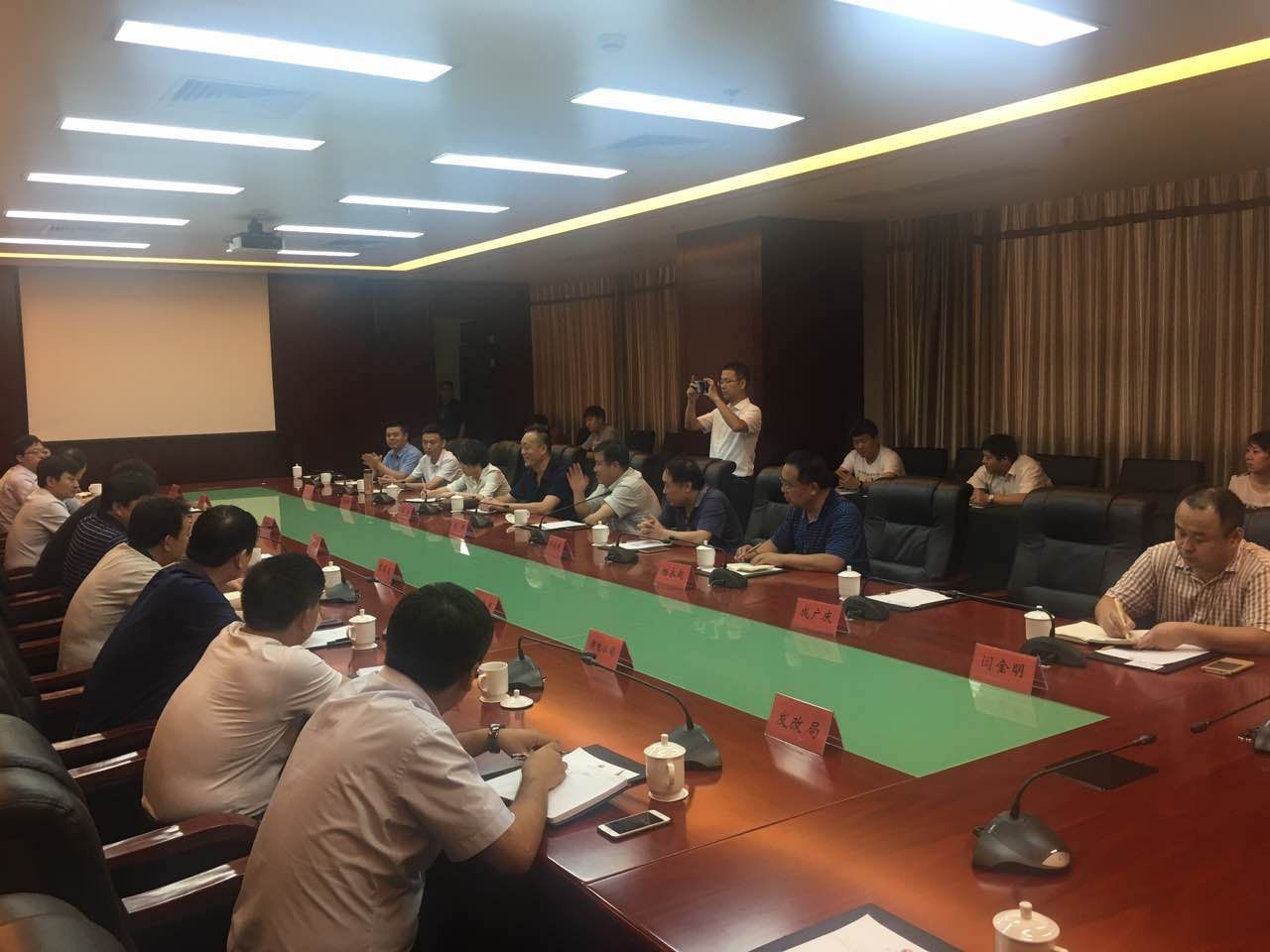 我公司与河北省遵化市政府进行煤改电项目合作洽谈会